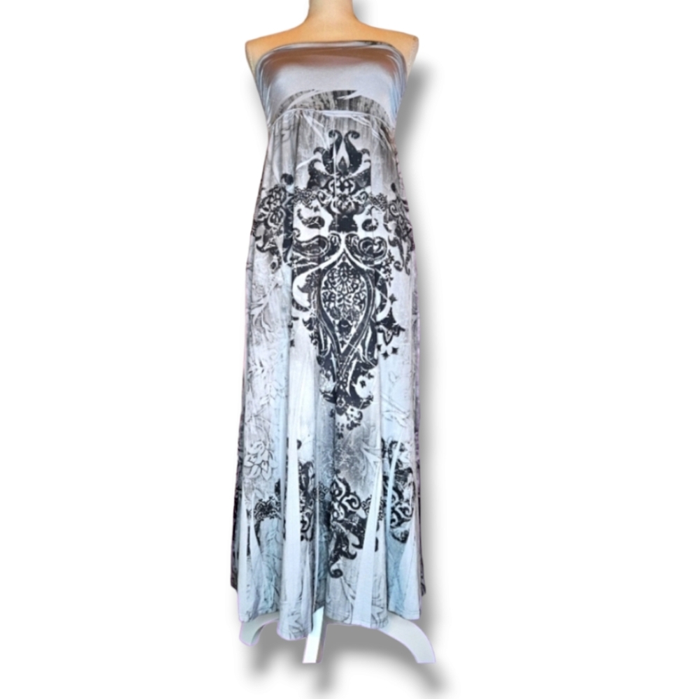 M/L Grey & Black Print Tube Maxi dress. Very strechy and comfortable.